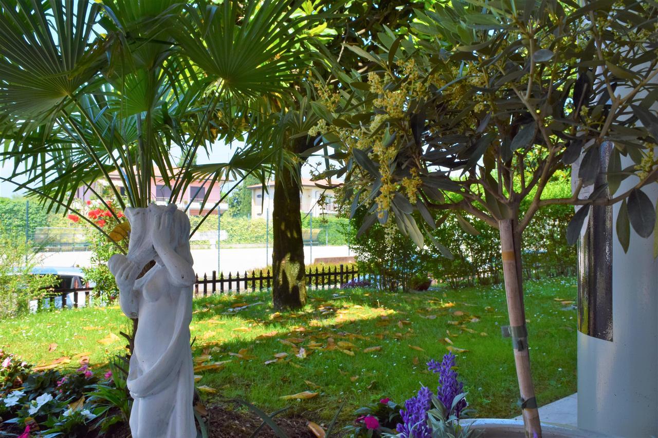 Hotel International Sirmione Exterior foto