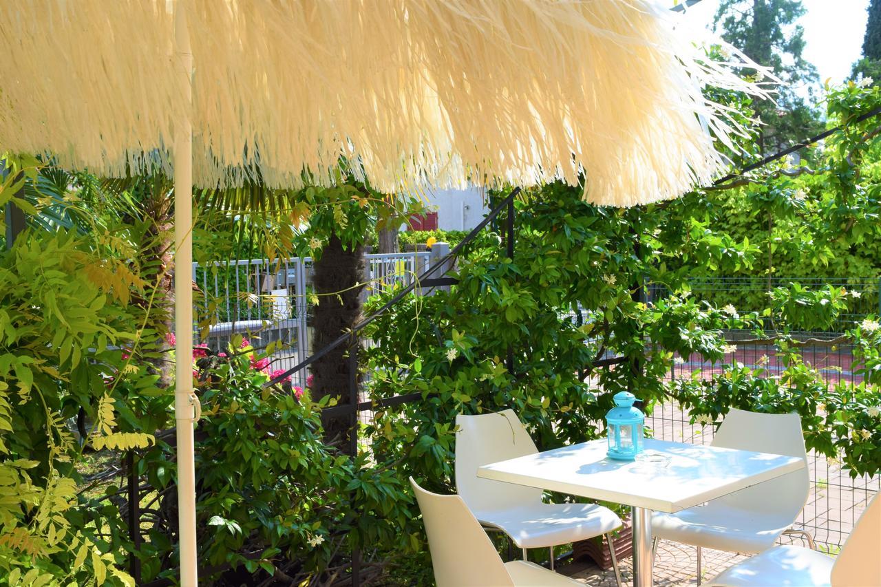 Hotel International Sirmione Exterior foto