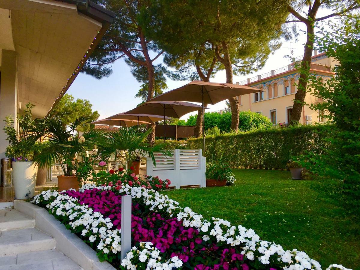 Hotel International Sirmione Exterior foto
